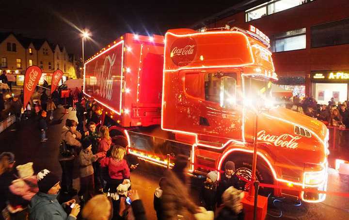 coca-cola-christmas-truck-bournemouthjpg