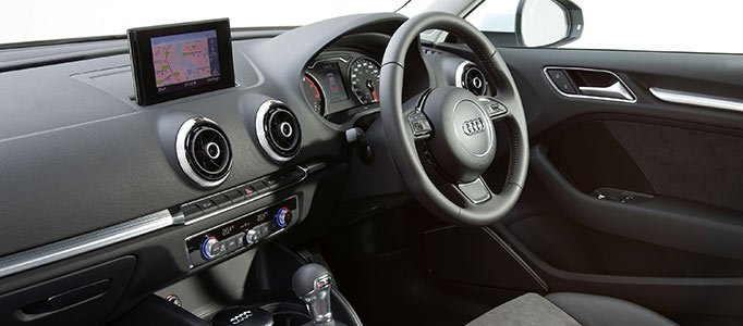 audi-a2-interiorjpg