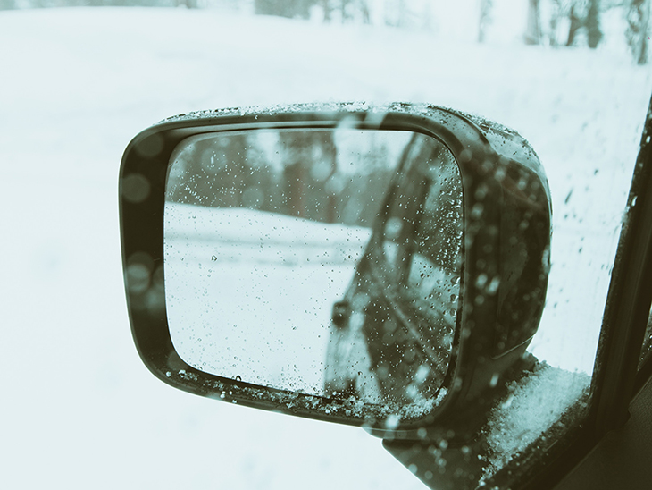 car-wing-mirrorjpg